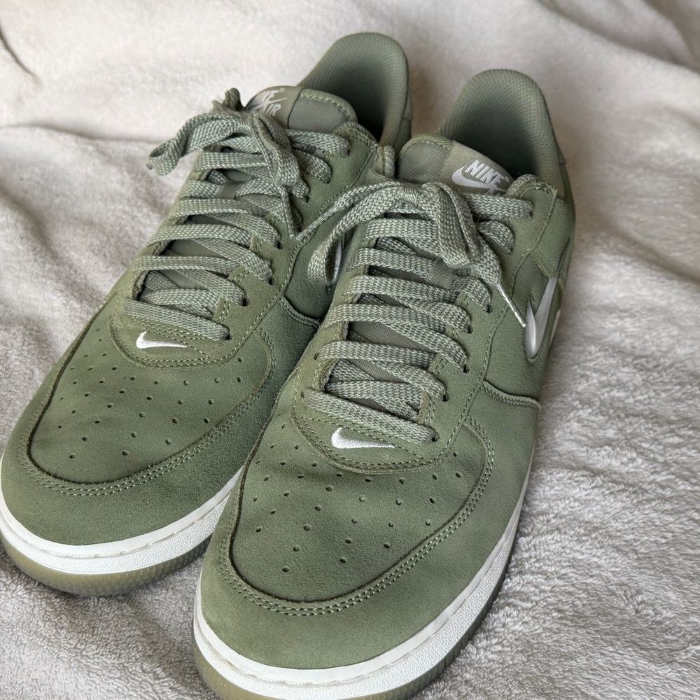 Nike Air Force 1 Jewel Oil Green Suede